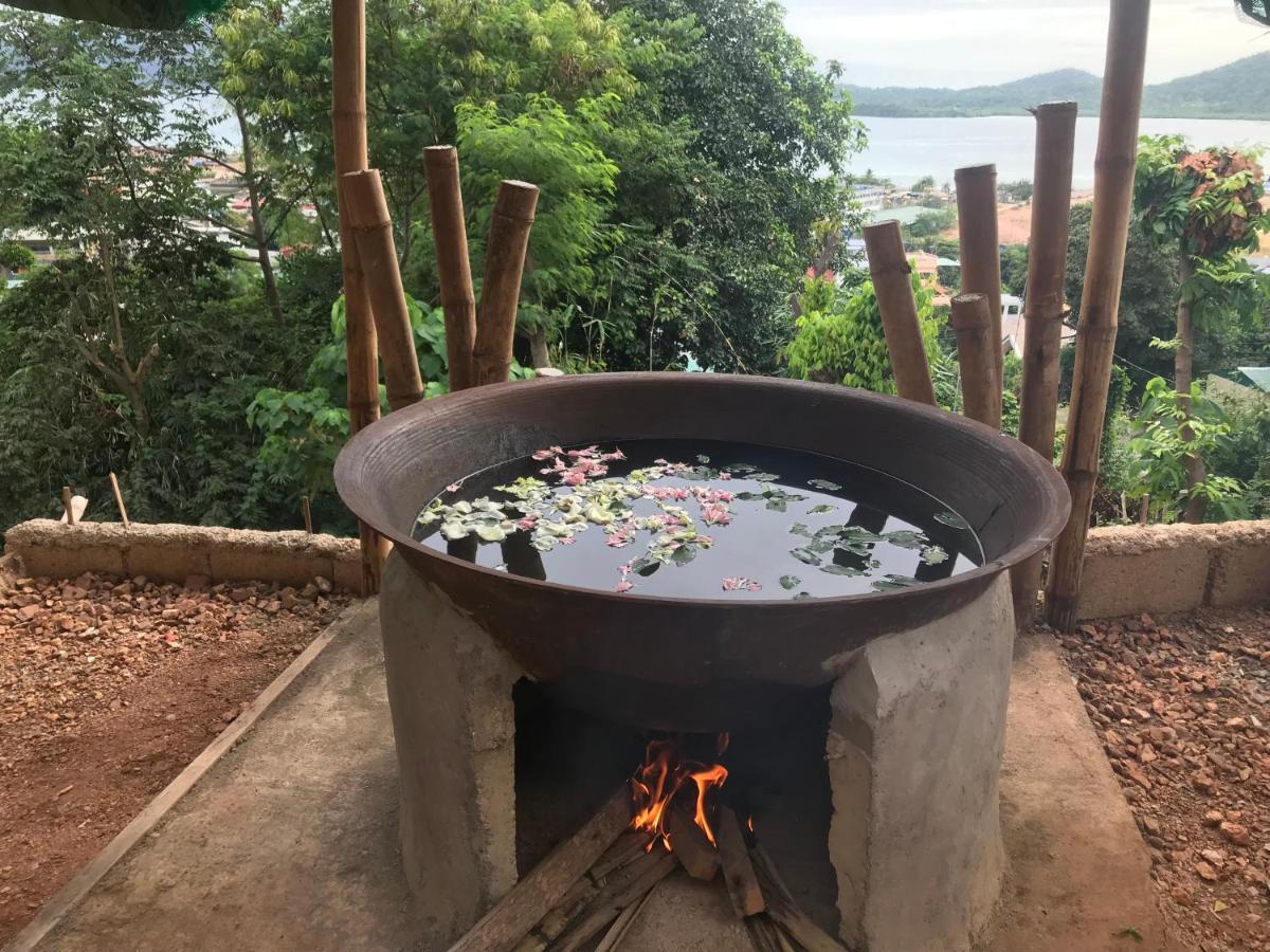 Bayview Coron Kawa Resort エクステリア 写真